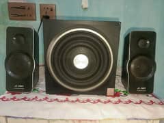 f&d woofer for sale zaberdast condition Bluetooth Aux FM Mp3 usb