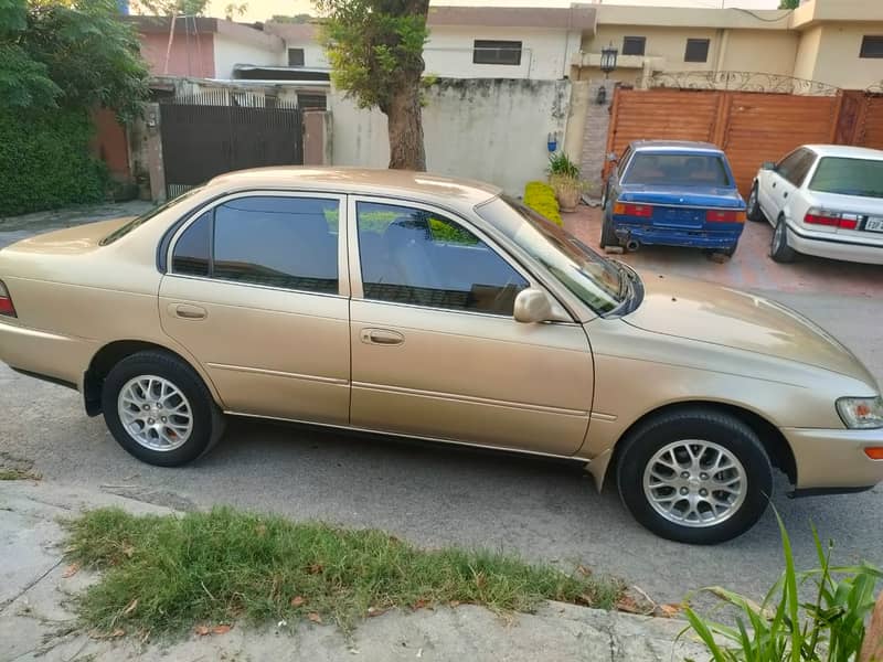 Toyota Corolla 2.0 D 2001 9