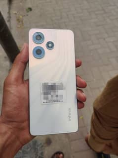 Infinix Hot 30 8+8/128gb with full box under warranty approximately 2m