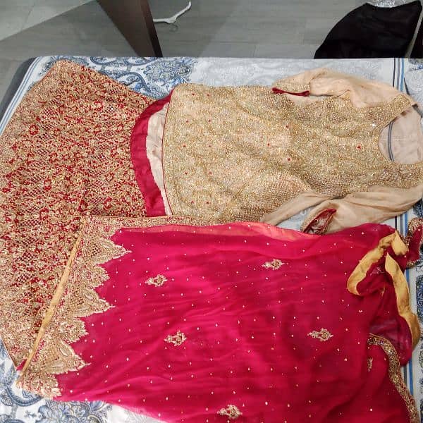 want to sell barat lehnga 4