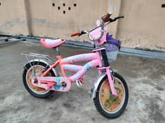 Girls beautiful bicycle 10/10 condition