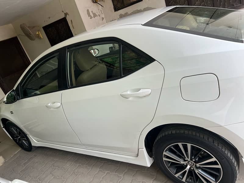 Toyota Altis  2019 3