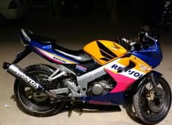 Honda cbr 150 repsole addition 2005 modle