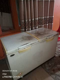 A waves freezer in good condition interested people's  are contact me