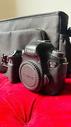 Canon 6D Full frame (refurbished) + 35-135 mm lens