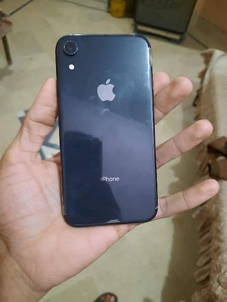 iphone xr 64gb factory unlock 10 by 10 condition 0