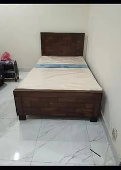 Single Bed/Wooden/Comfortable Single Bed