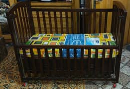 Baby cot with matriss