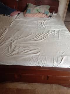 urgent sale 2 single beds