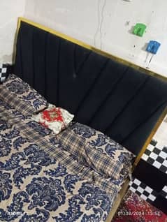 King size Bed For Sale