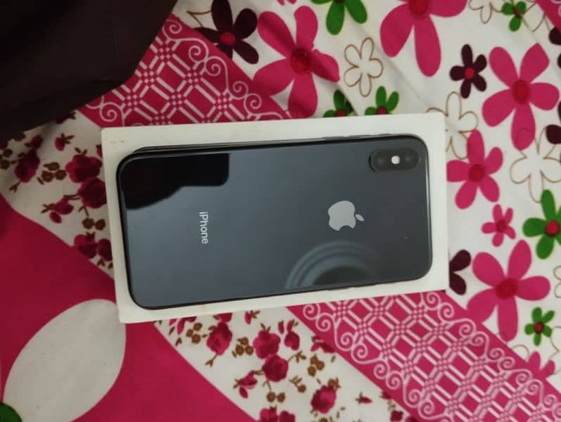 iPhone x 256 gb with box black colour 10 10 condition PTA approved 7