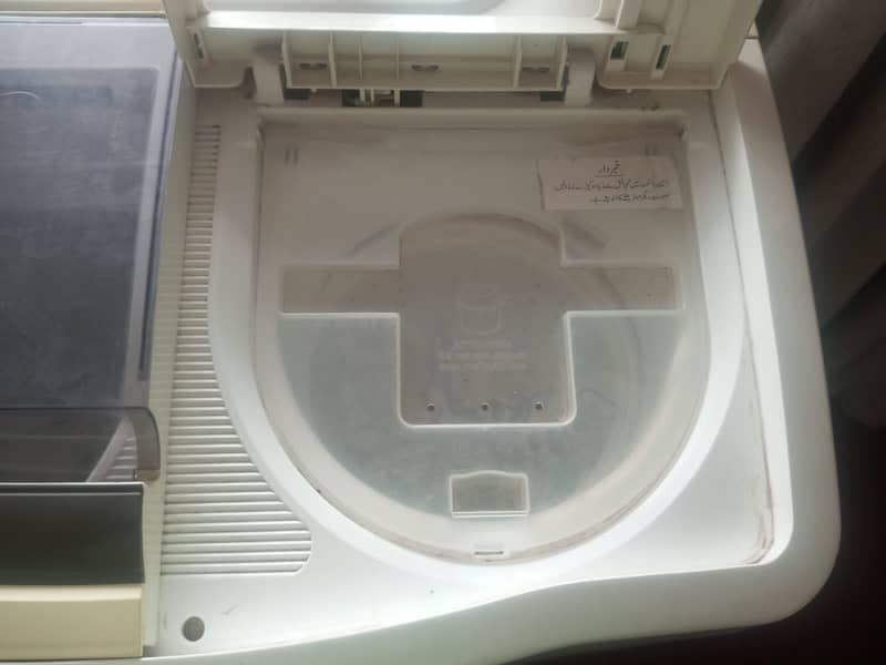 Semi Automatic washing machine hardly used 4