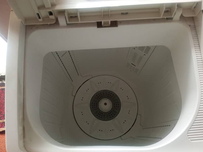 Semi Automatic washing machine hardly used 5