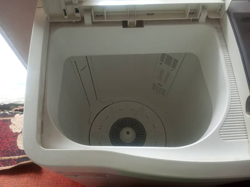 Semi Automatic washing machine hardly used 6