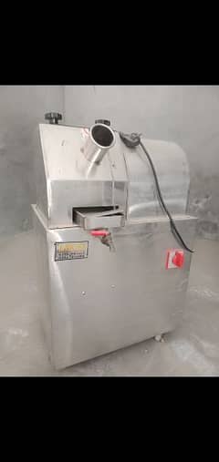 sugarcane juice maker