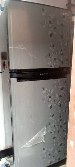 Refrigerator for sell king jambo size frig full size. Orient company.
