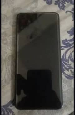 Infinix hot 40i 8/128 for sale box charger available 10 months worrnty