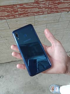 Samsung A20 3gb 32gb Mobile| Not huawei oppo vivo Infinix iphone Tecno