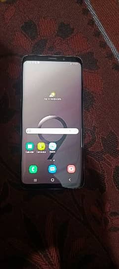 s9 plus samsung 6 gb ram 128 gb rom good battery time.