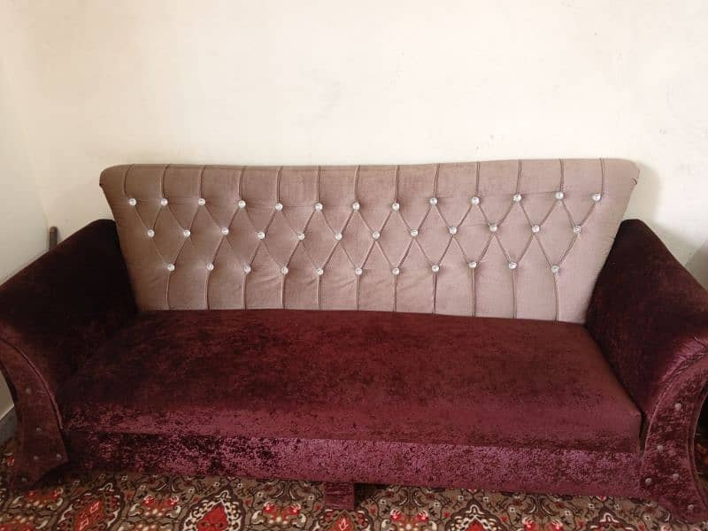 5 seater sofa set almost a year used. 0