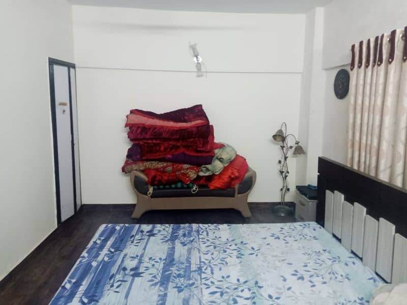 flat for sale fraz avinew 3bed dd jouhar mor 2 floor 75lac 5