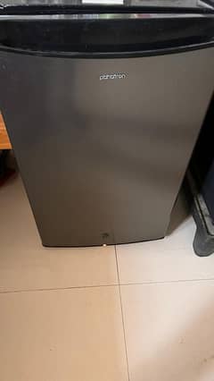 Mini fridge urgent sale (2 days)