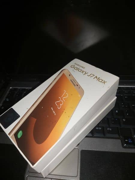 Samsung galaxy J7MAX 3