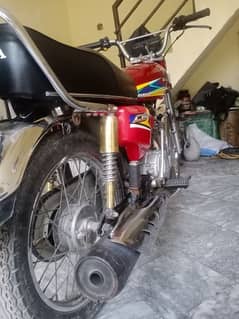 honda 125 2019 model 10/9 condition perfect engine pack.