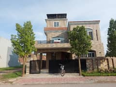 Bahria enc
lave sector c1 10 marla designer house with basement 10kv solar installed