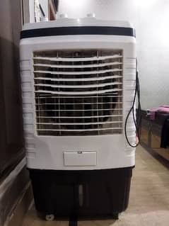 Air Cooler with Ice cubes