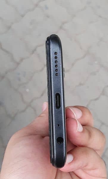 Tecno Spark 8 Pro 4/64.10/10 condition with box and charger 4