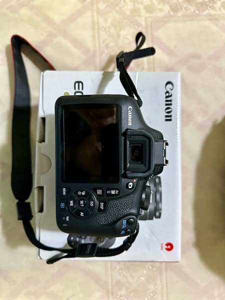 Canon EOS 2000D with 18-55mm Lens 10/10 condition 4