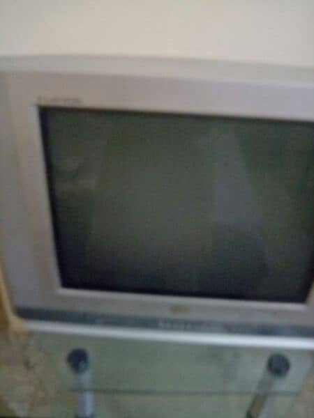 LG Flat screen 21"" 1