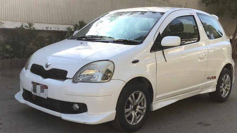 Toyota Vitz 2004-7 FL Package 2 Door 3