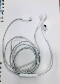 iphon 12 pro max handfree used