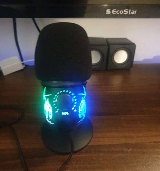 Best Microphone For Streaming/Videos . 3