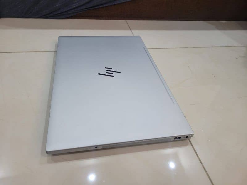 Hp Envy Core i7 10th ,2gb card 2