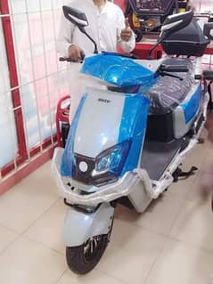 SUZU SEM-70E Electric Scooty