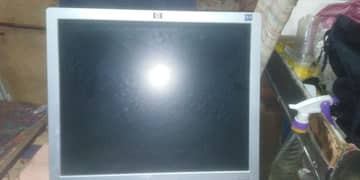 hp 19 inches sq lcd usedHl