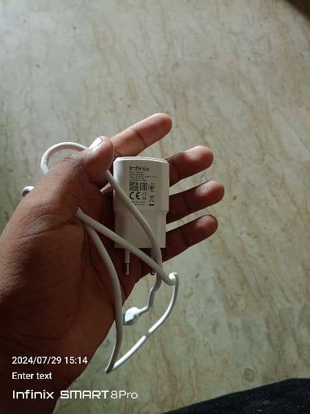 Infinix hot 9 play original box charger 8