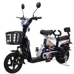 Electric Bike scoter Rs. 99,000 phone. 03408856766. Rat kam ho jay ga