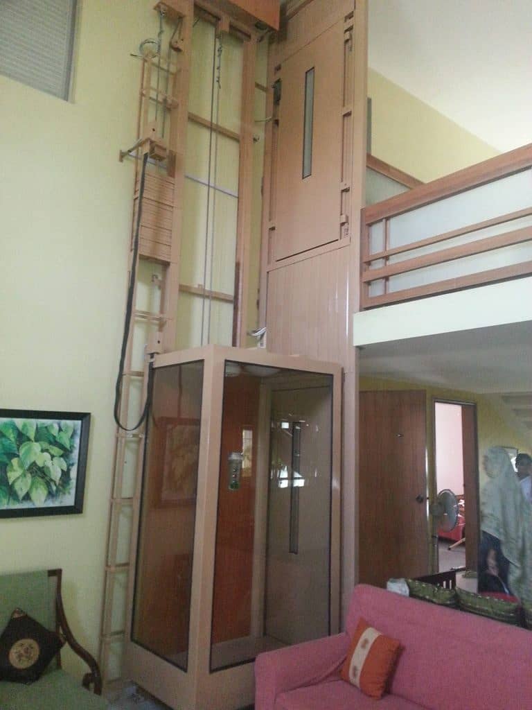 Passenger lift / small home lift / kitchen lift / elevators 11