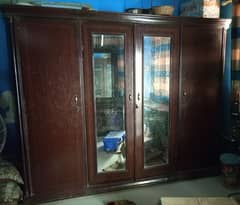 4 Door Wardrob and Dressing table