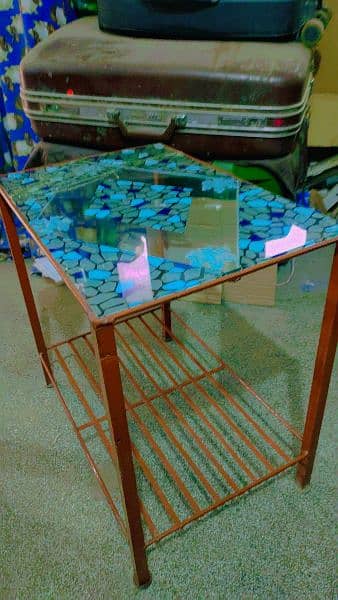 Fancy Iran table 2.5 fits & worth 1.5 fits. 4