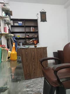 Worker are required in hair saloon