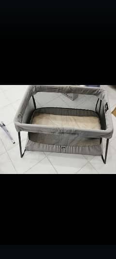 baby cot