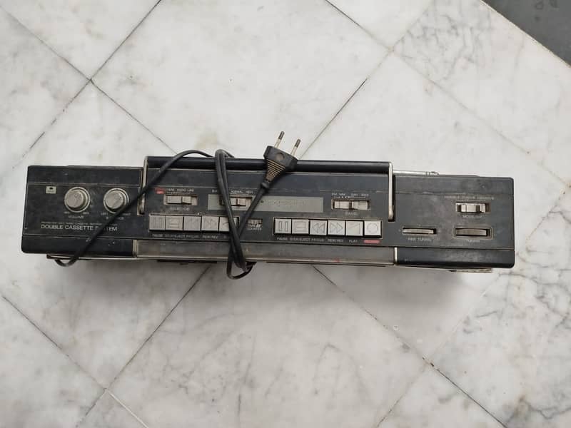 National (Orignal) Cassette Player and recorder 1