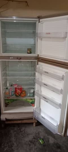 refrigerator/