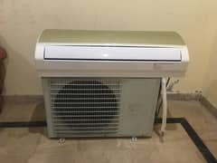 Changhong Ruba DC Inverter AC 1.5 Ton Heat and Cool