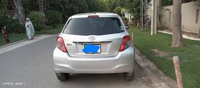 Toyota Vitz 13/16